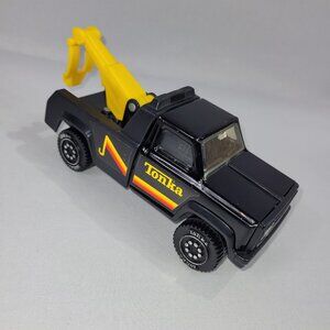 Tonka Vintage Black Tow Truck 7" Metal Pressed Steel & Plastic